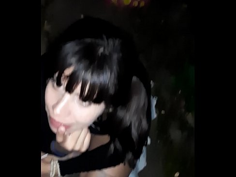 ❤️ ברחוב איבר מין נפוח בתמורה לממתקים ❌ פורנו אצלנו ❌❤
